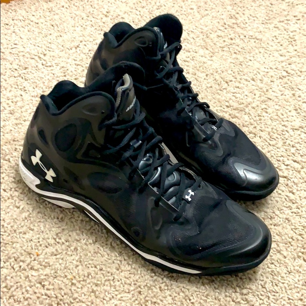Men’s Under Armour Basketball Shoes